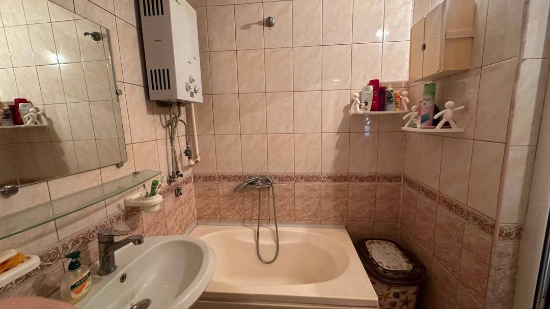 Satılır 2 otaqlı köhnə tikili 45 m² — Mənzil, Bakı (12)