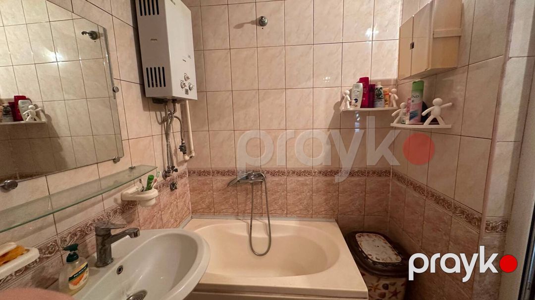 Satılır 2 otaqlı köhnə tikili 45 m² — Mənzil, Bakı (12)