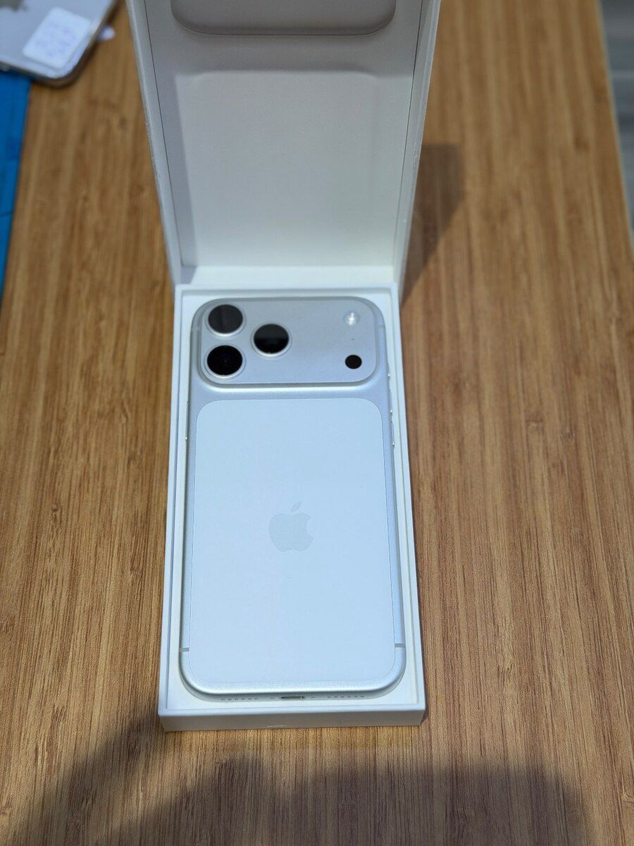 Apple iPhone 17 Pro Max Silver 256GB/12GB — Telefonlar və qadjetlər, Bakı (2)