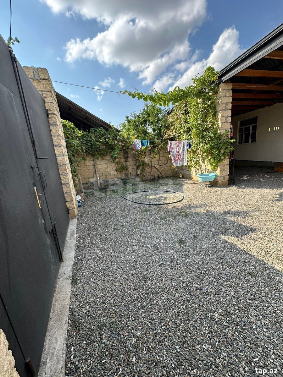 Həyət evi, Gəncə ş. — Daşınmaz əmlak, Gəncə (8)