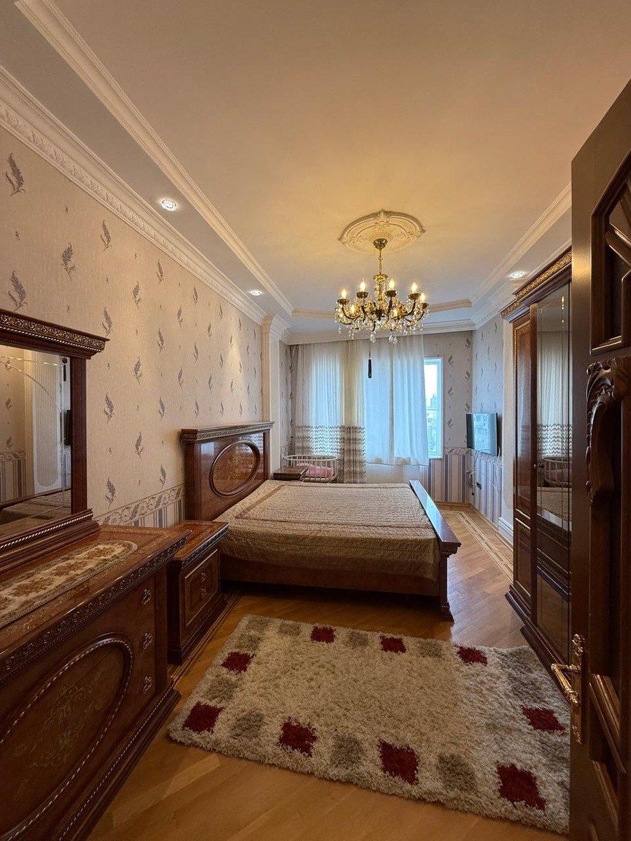 Satılır 4 otaqlı yeni tikili 240 m² — Mənzil, Bakı (7)