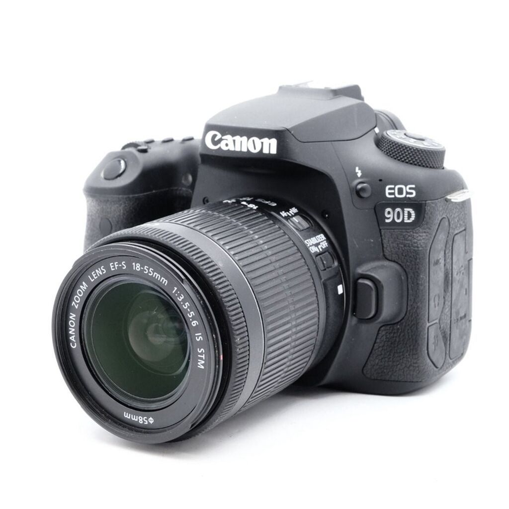 Canon EOS 90D + EF-S 18-55mm f/3.5-5.6 IS STM - 32.5 MP APS-C sensor
