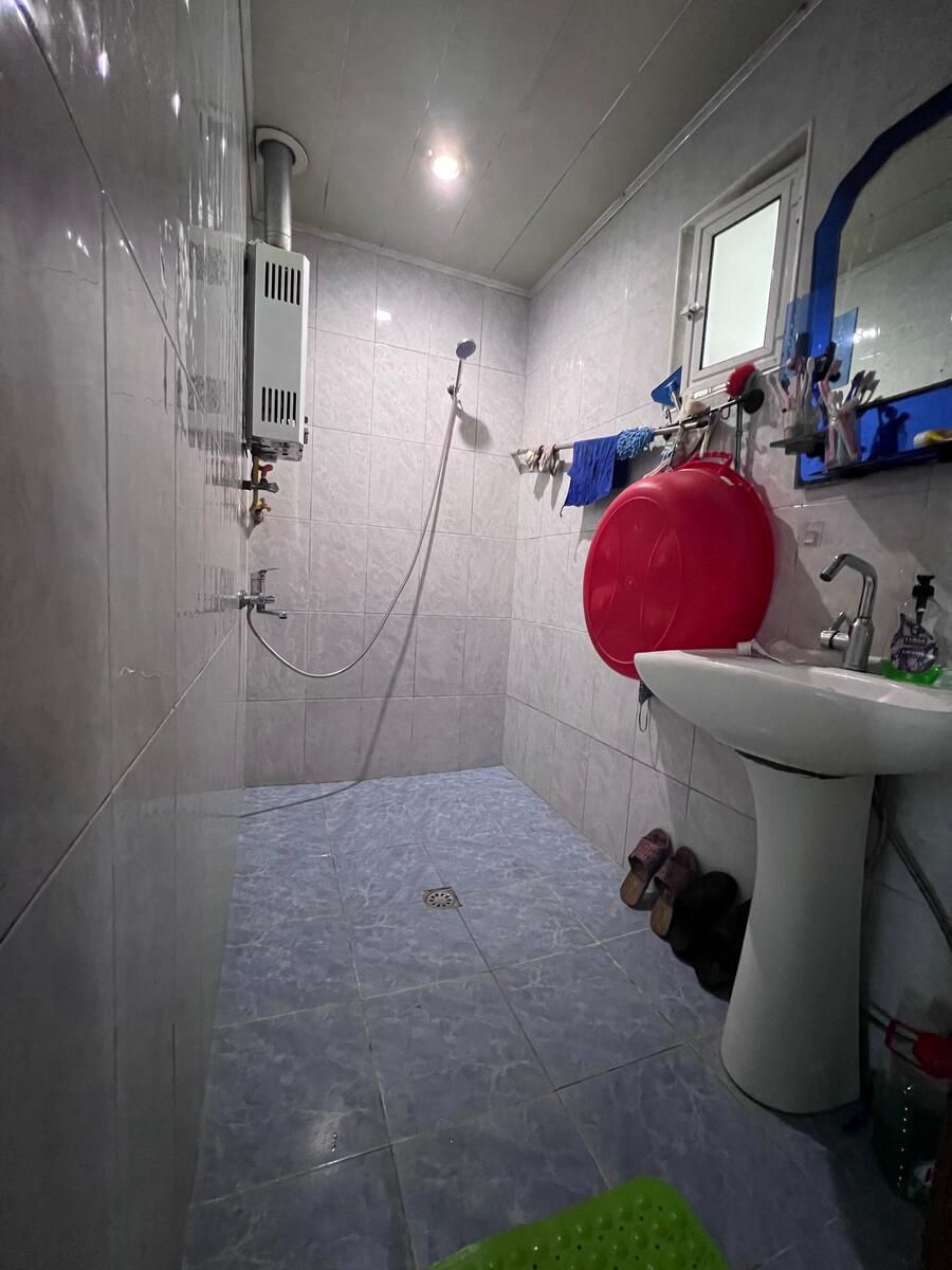 Satılır 4 otaqlı köhnə tikili 100 m² — Mənzil, Bakı (9)