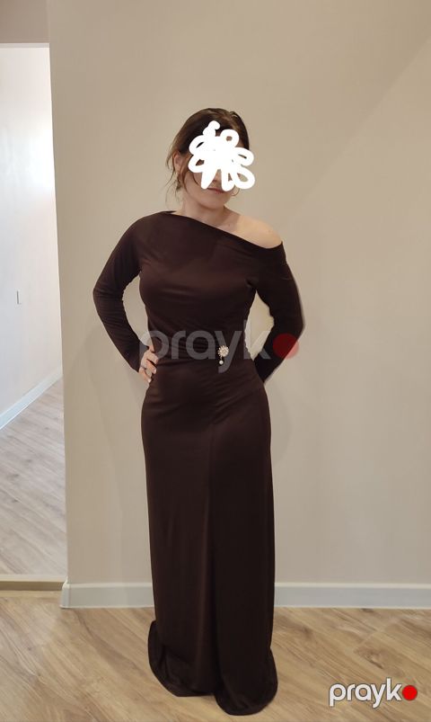 Ziyafət donu, Maksi, L
