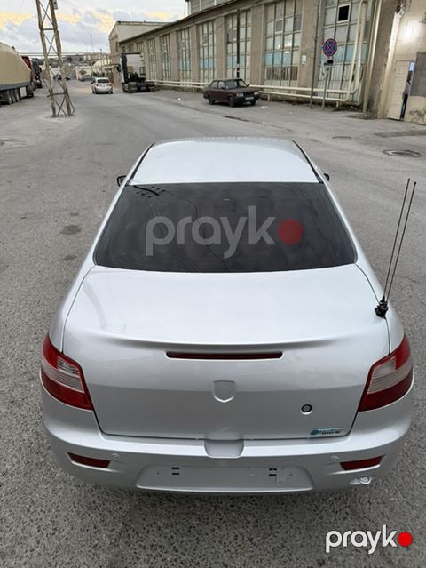 Iran Khodro : 1.6 l | 2015 il 280000 km Sedan