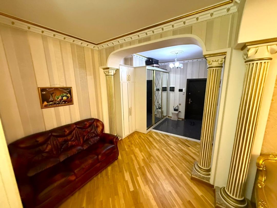 Satılır 4 otaqlı yeni tikili 180 m² — Mənzil, Bakı (10)