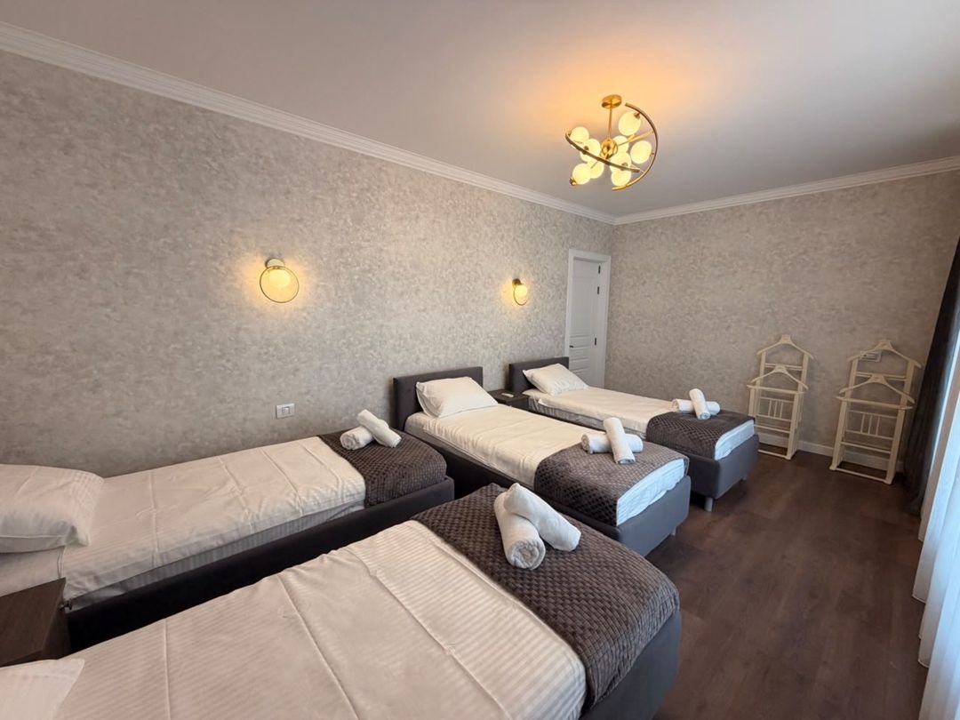 İcarəyə verilir 5 otaqlı həyət evi/bağ evi 310 m² — Ev, villa, Qəbələ (5)