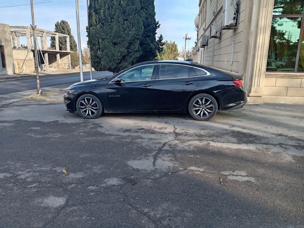 Chevrolet Malibu – sedan - Korpus: 4 qapılı, qara rəng, aerodinamik — Avtomobillər, Şəmkir (3)