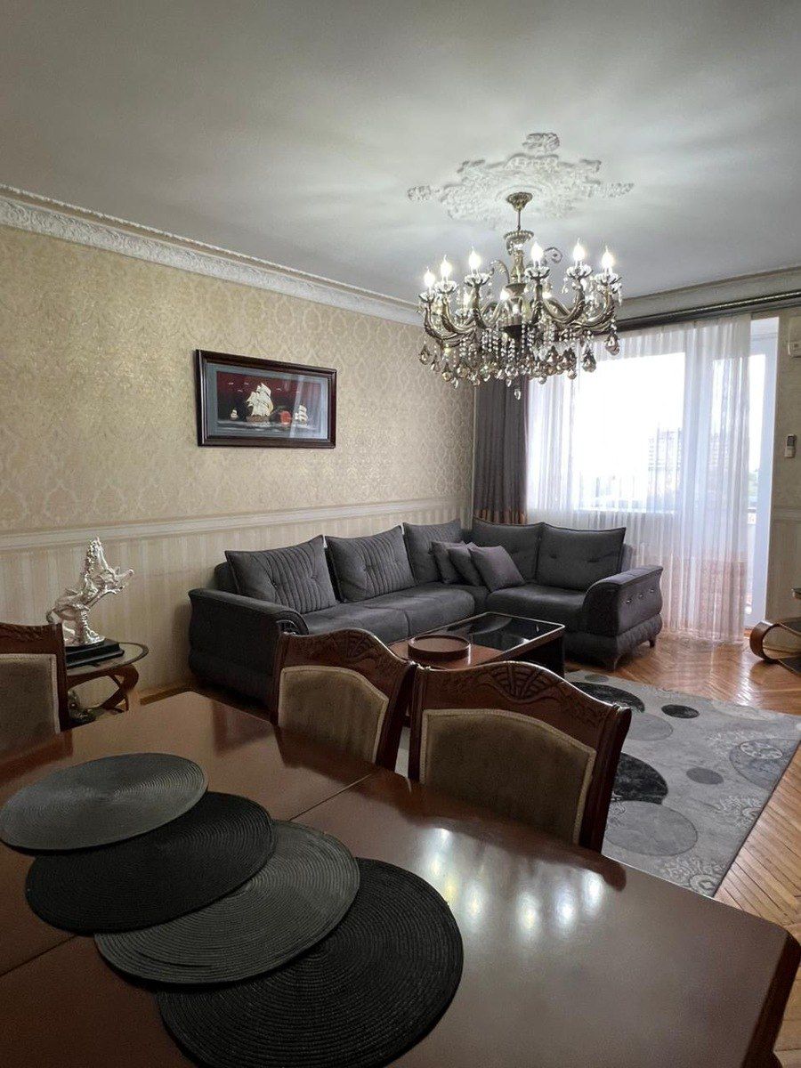 Satılır 4 otaqlı köhnə tikili 100 m² — Mənzil, Bakı (7)