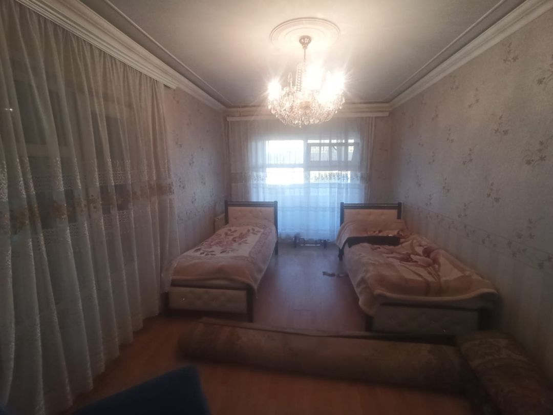 Satılır 3 otaqlı köhnə tikili 65 m² — Mənzil, Bakı (2)