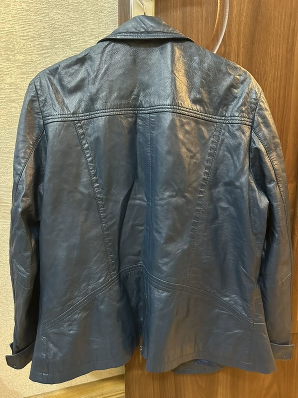 Qadınlar üçün dəri gödəkçə - Rəng: tünd mavi (navy tonlarda) - — Kurtkalar, Bakı