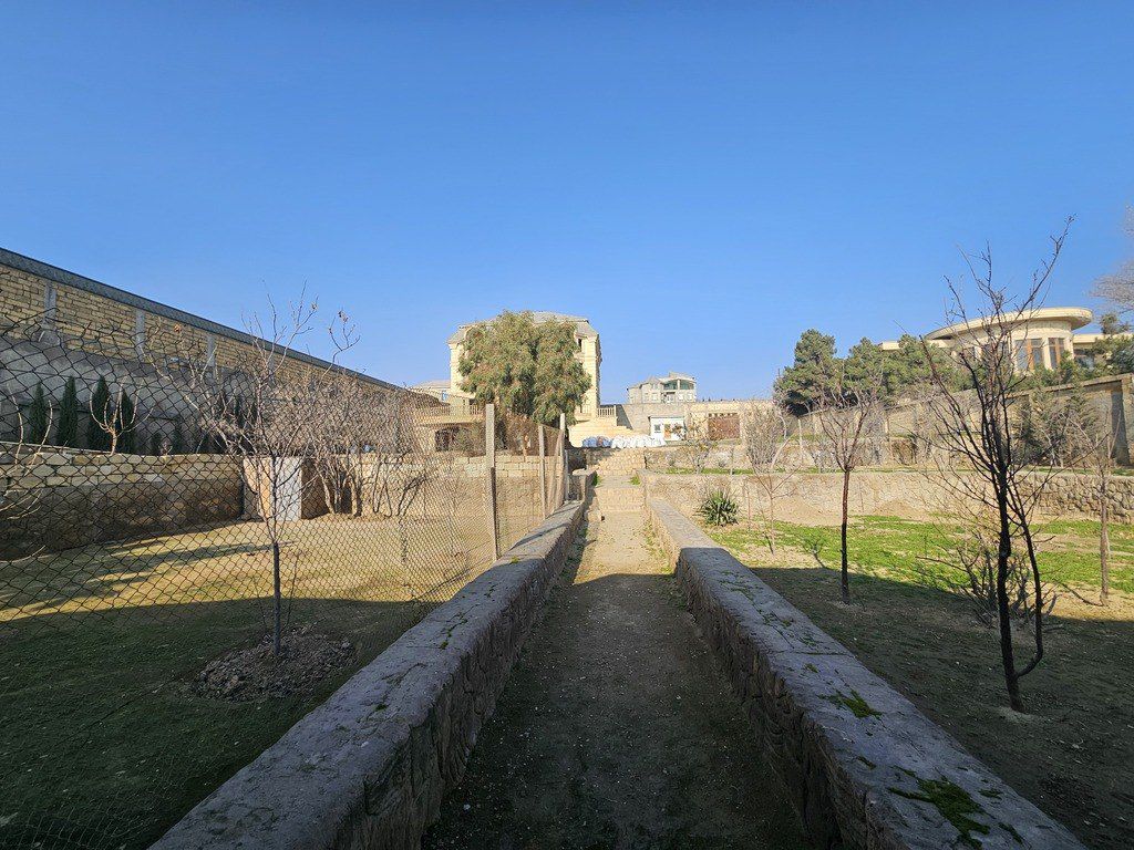 Satılır 12 otaqlı həyət evi/bağ evi 500 m² — Ev, villa, Bakı (2)