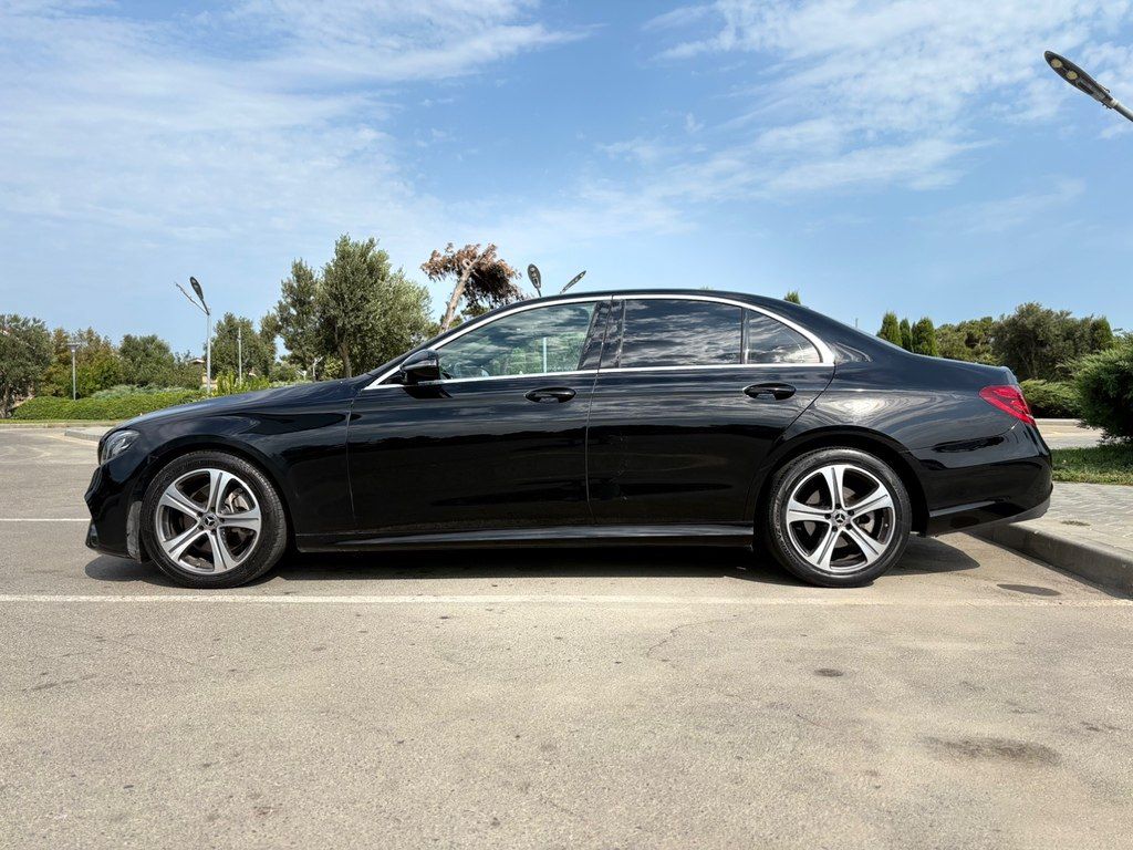 Mercedes E 300, 2.0 L, 2019 il, 167 000 km — Avtomobillər, Bakı (5)