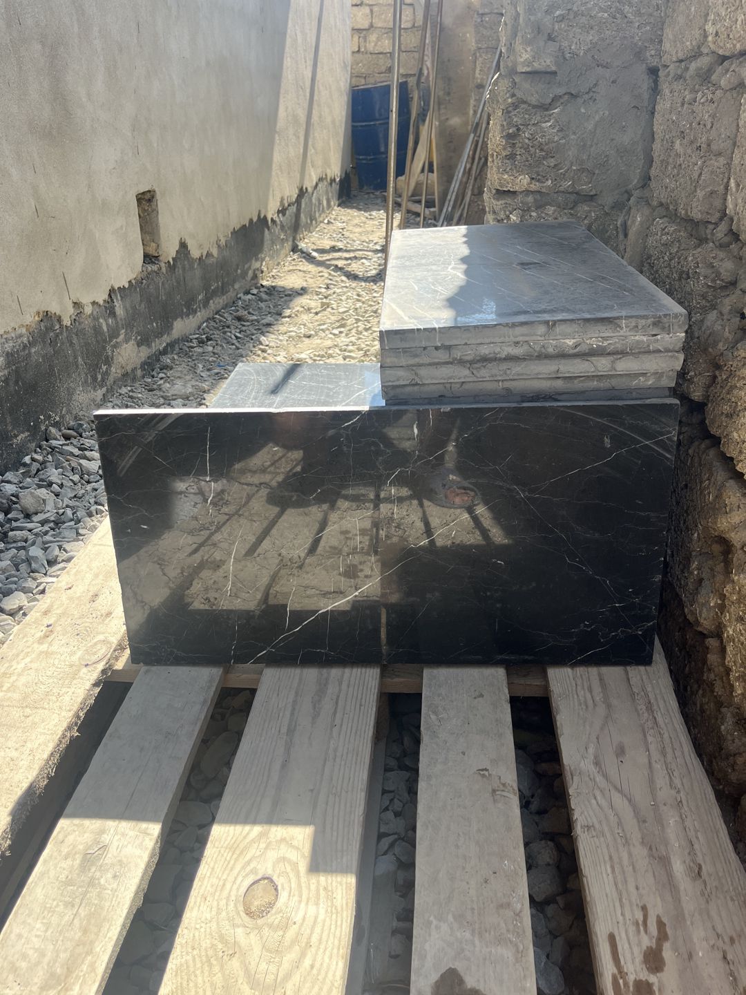 Təbii qara mərmər plitə (60×30 sm, 18 mm) — Plitka və örtü materialları, Bakı (4)