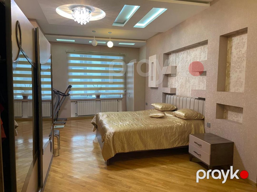 Satılır 4 otaqlı yeni tikili 240 m² — Mənzil, Bakı (7)
