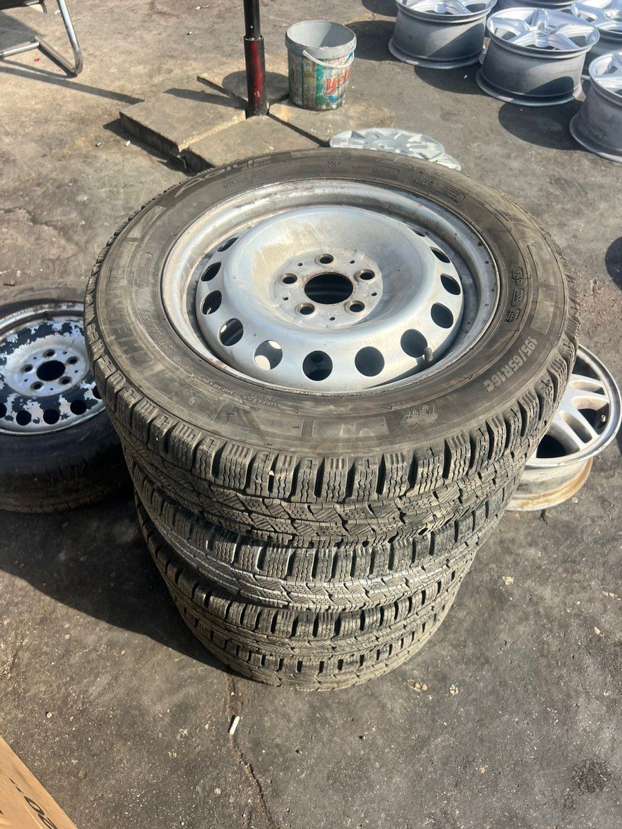 Mercedes Vita təkəri 195/65 R16 — Ehtiyat hissələri və aksesuarlar, Bakı (7)