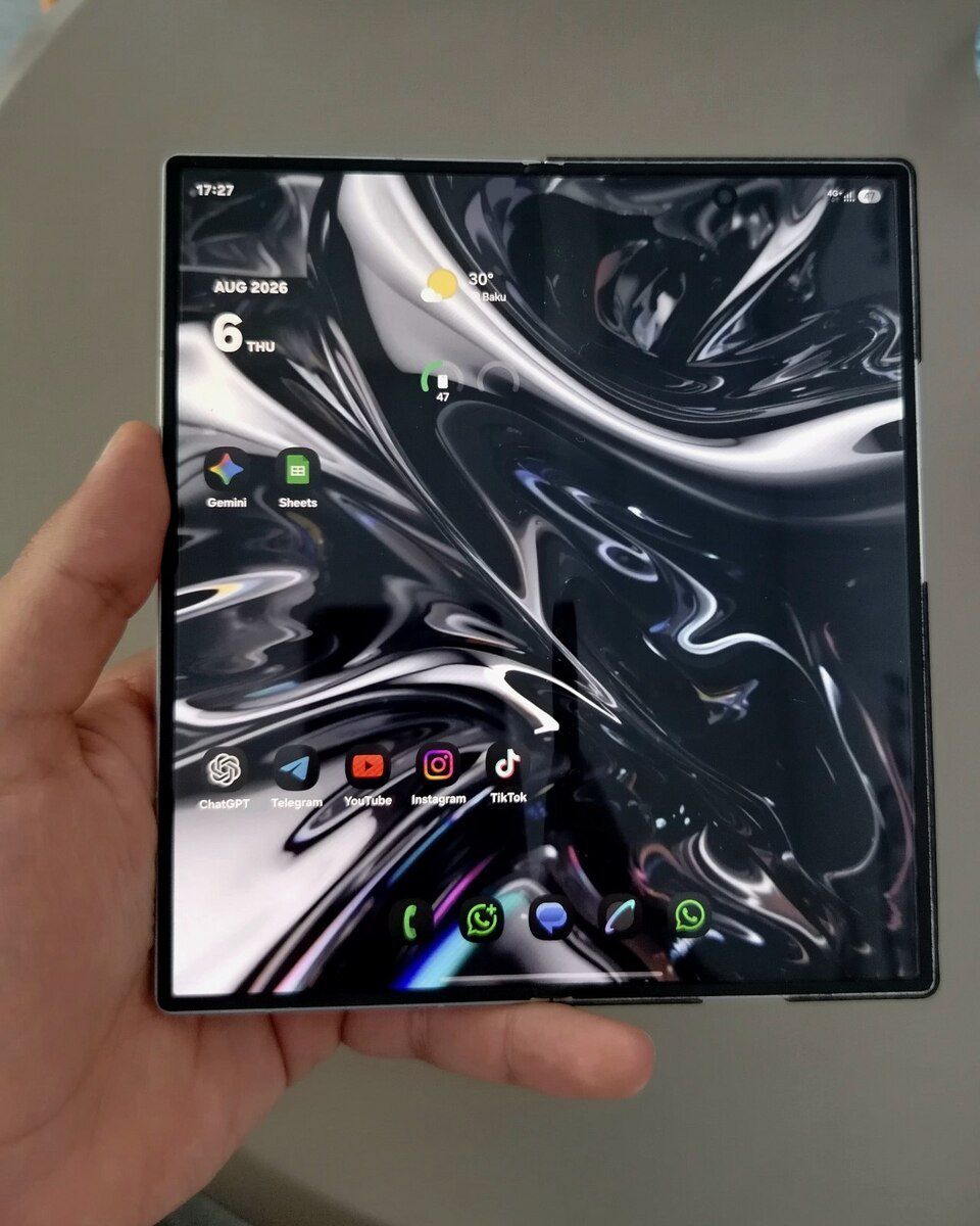Samsung Galaxy Z Fold 7 Silver Shadow 256GB/12GB — Smartfonlar, Bakı