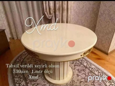 Zərif dizaynlı dairəvi masa - Rəng: krem/ivori, qızılı dekor