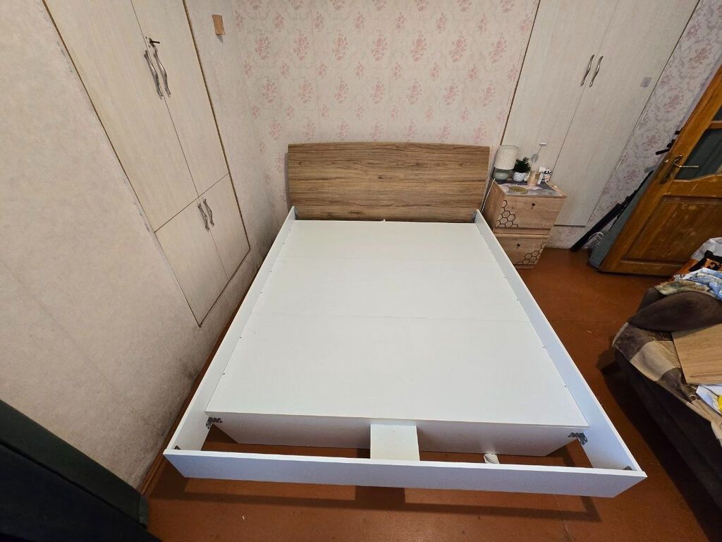İşlənmiş, İkinəfərlik çarpayı, Bazasız, Matrassız, Siyirməsiz — Mebel, Bakı (4)