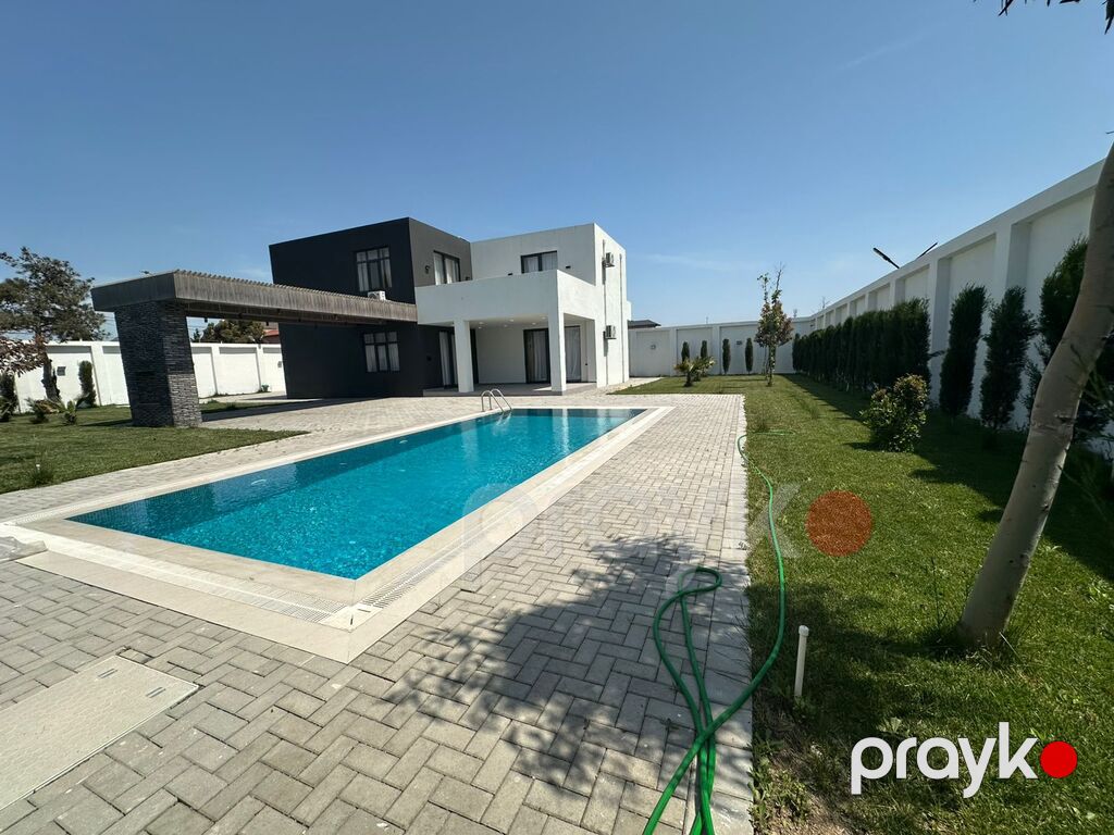 Satılır 5 otaqlı həyət evi/bağ evi 300 m² — Ev, villa, Bakı (4)