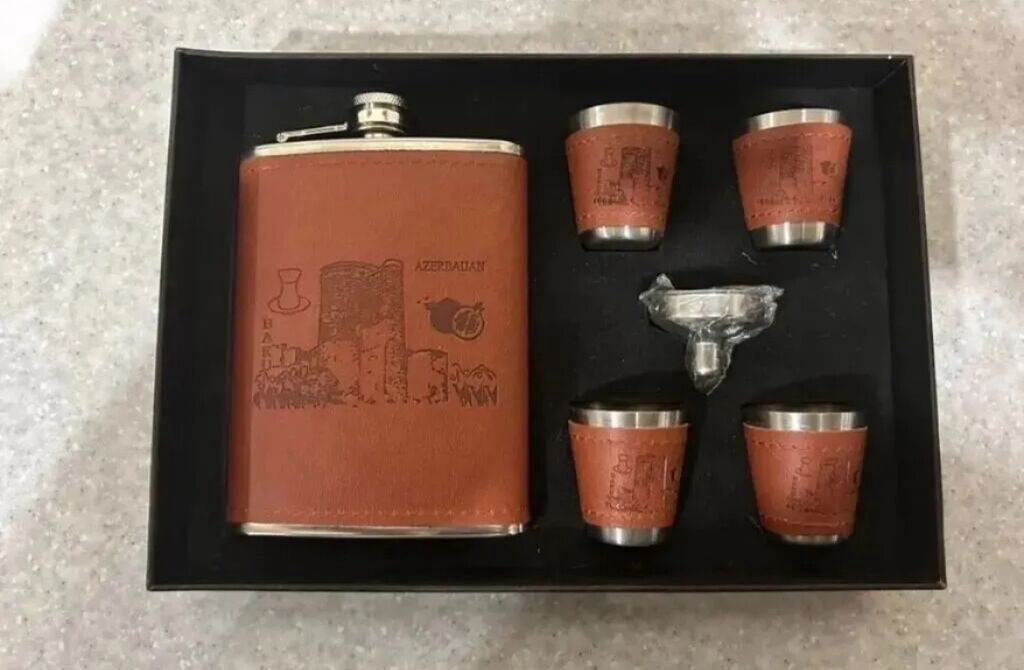 Hədiyyəlik içki aksessuarları dəsti Variant 1 (qara): - Dəri örtüklü — Mallar, Bakı (3)