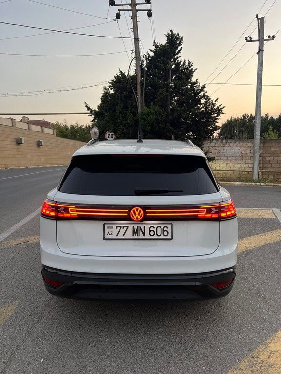 Volkswagen ID.6 Crozz, 84.8 kWh, 2022 il, 56 463 km — Avtomobillər, Bakı (7)