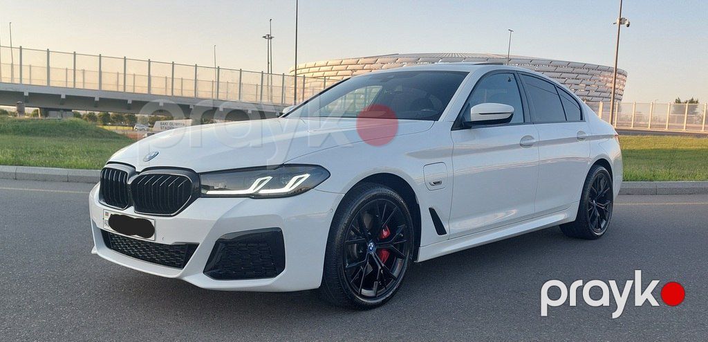 BMW 530e, 2.0 L, 12 kWh, 2023 il, 32 000 km — Avtomobillər, Bakı (6)