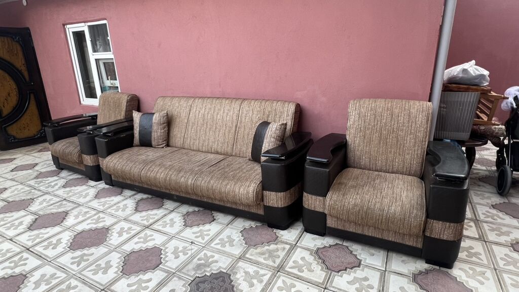 Bazalı, açılan divan-kreslo satılır! Səliqəli və baxımlı vəziyyətdədi — Mebel, Bakı
