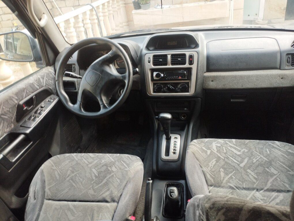 Mitsubishi Pajero io, 1.8 L, 1998 il, 400 000 km — Avtomobillər, Bakı (12)