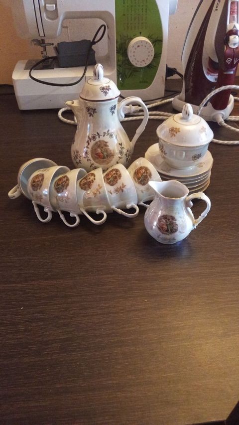 Çay dəsti, rəng - Qızılı, Farfor