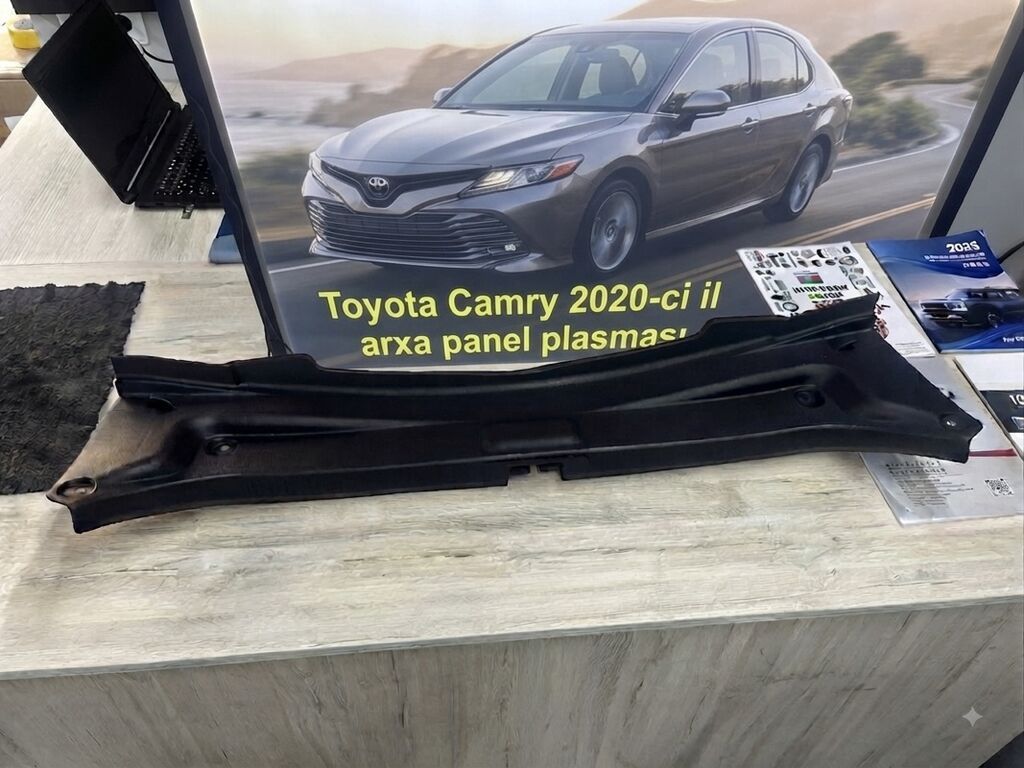 Toyota Camry 2018–2020 üçün arxa panel plastik örtüyü - Model