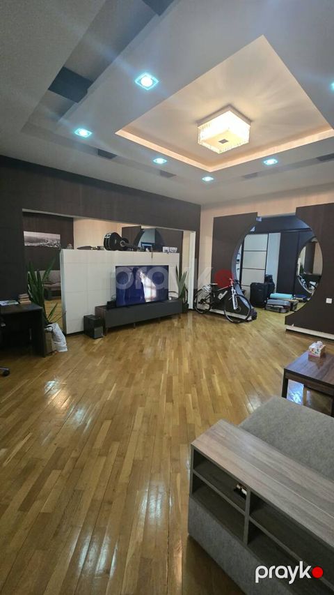 Satılır 3 otaqlı yeni tikili 135 m²
