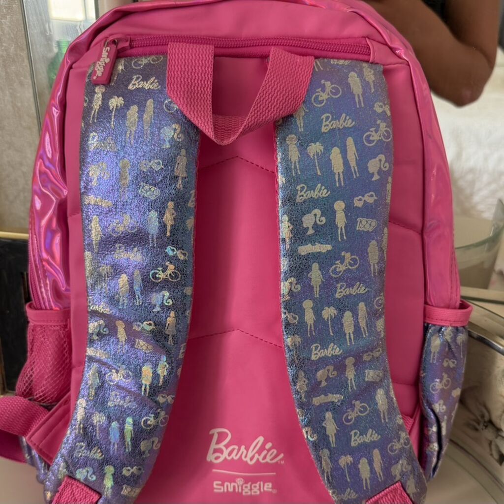 Smiggle x Barbie parıldayan məktəb çantası - Rəng: neon-çəhrayı və — Mallar, Bakı (3)