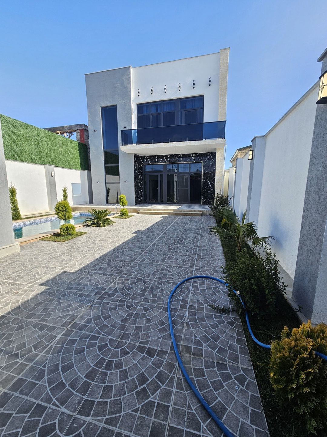 Satılır 4 otaqlı həyət evi/bağ evi 250 m² — Ev, villa, Bakı (2)