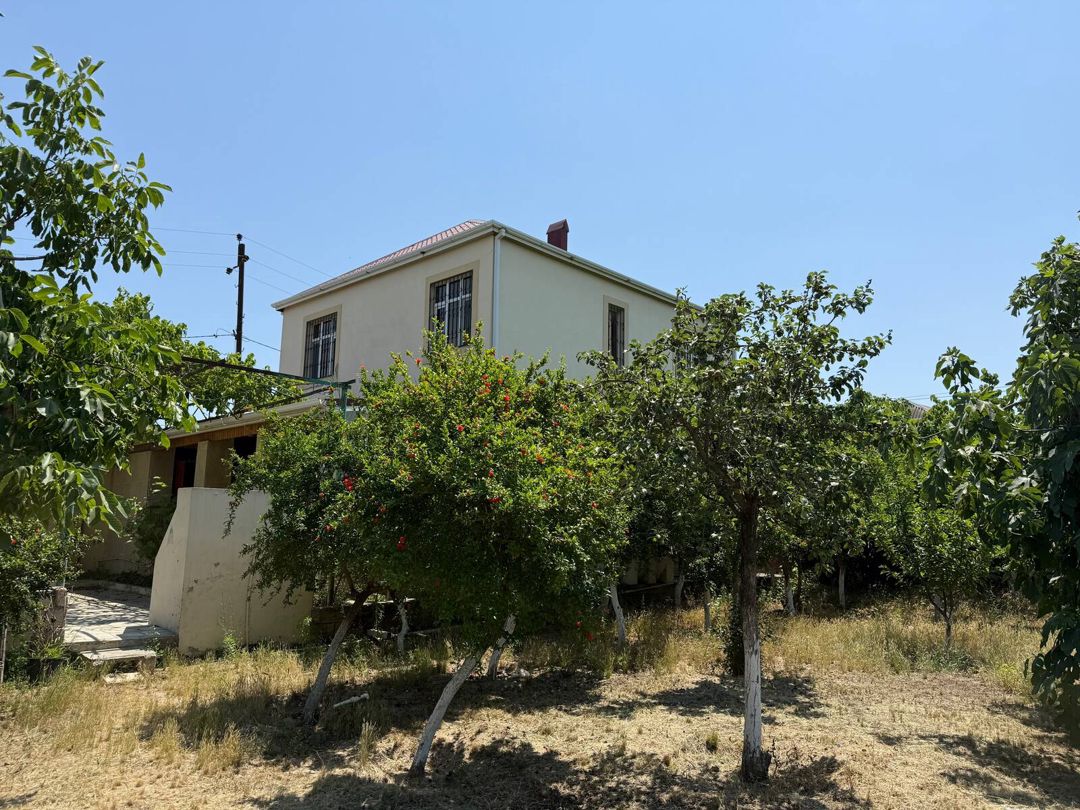 Satılır 4 otaqlı həyət evi/bağ evi 200 m² — Ev, villa, Bakı (8)