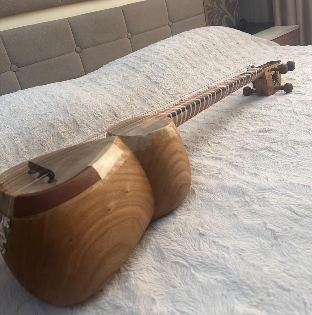 Tar — Musiqiə alətləri, Bakı (5)