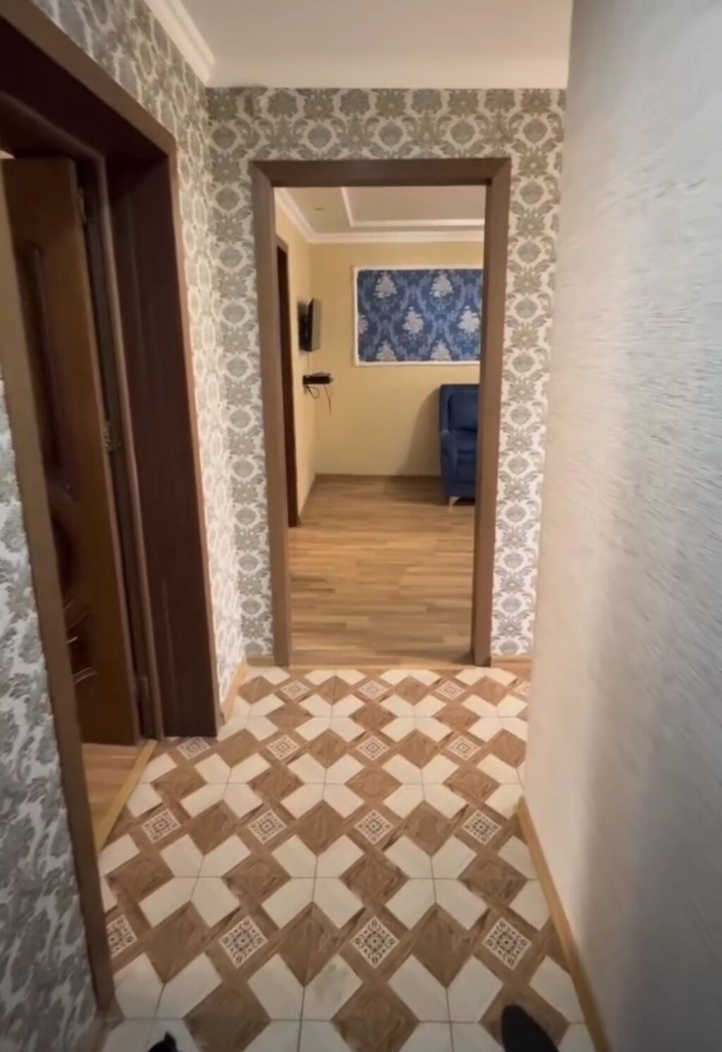 Bakı, Günəşli, 3 otaqlı, Köhnə tikili, m. Elmlər Akademiyası, 80 kv. m