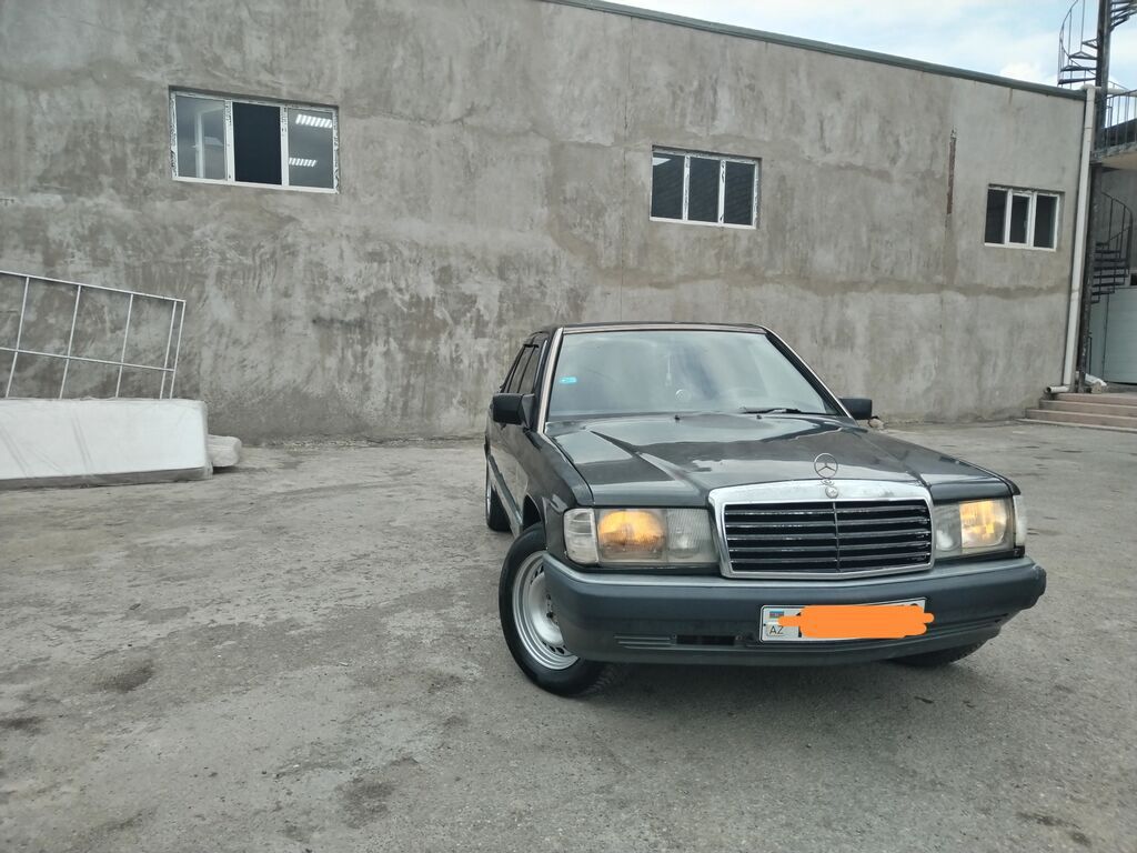 Mercedes-Benz 190 (W201): 2.2 l | Sedan