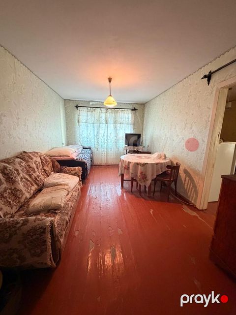 Satılır 2 otaqlı köhnə tikili 55 m²