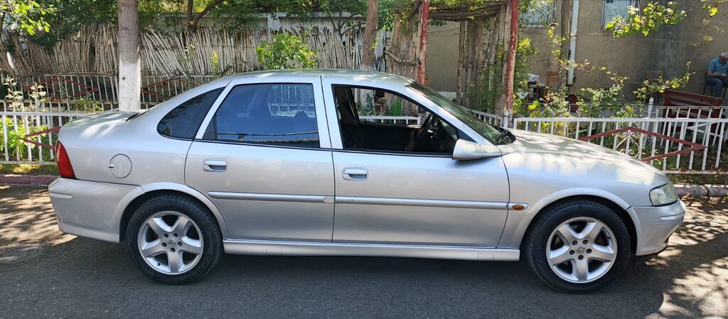 Opel Vectra: 1.8 l | 2001 il 317000 km Sedan — Avtomobillər, Bakı (4)