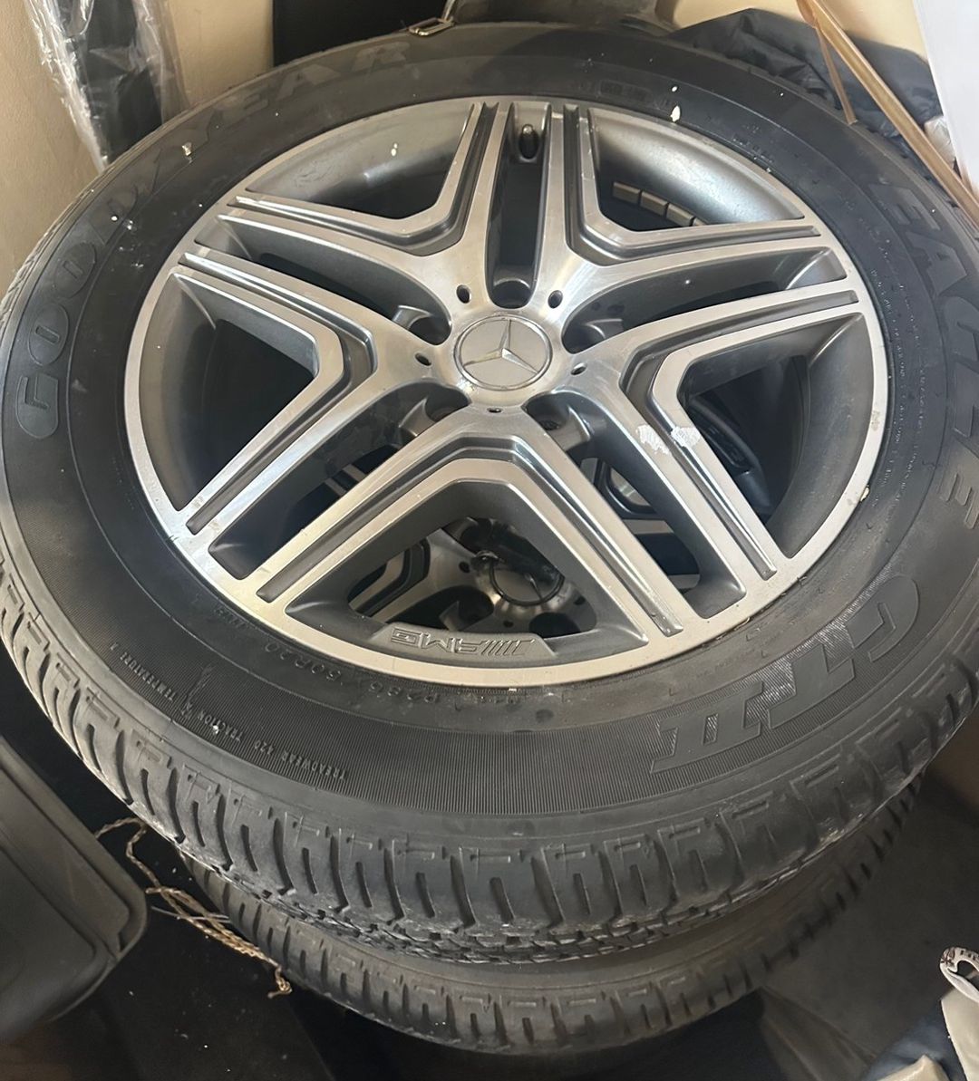 Mercedes G63 təkərləri 285.50 R20 — Ehtiyat hissələri və aksesuarlar, Bakı