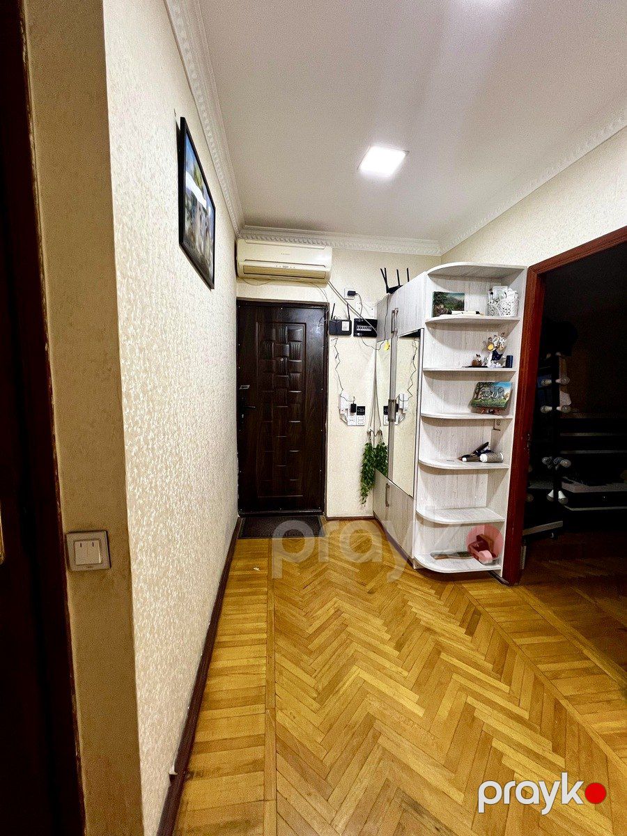 Satılır 5 otaqlı köhnə tikili 110 m² — Mənzil, Bakı (2)