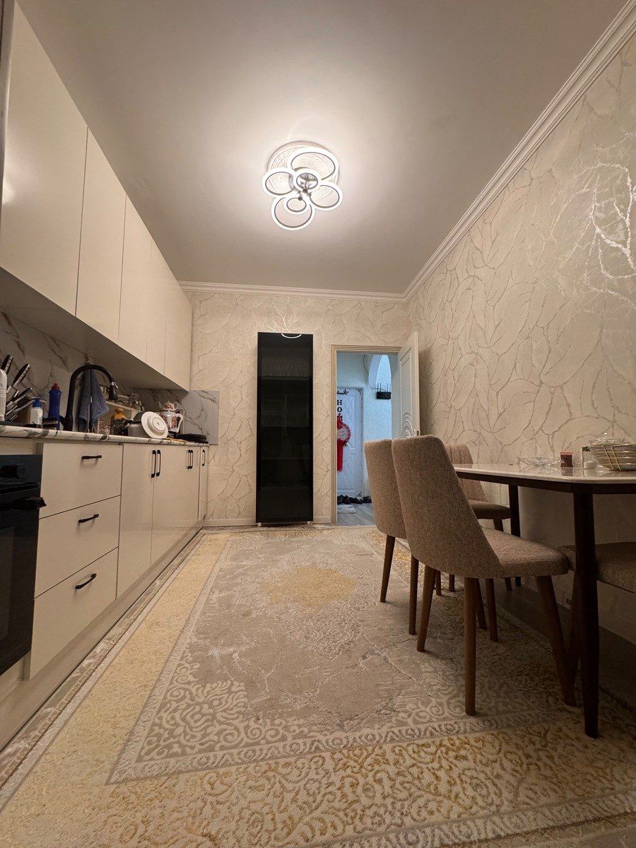 Satılır 2 otaqlı köhnə tikili 64 m² — Mənzil, Bakı (2)