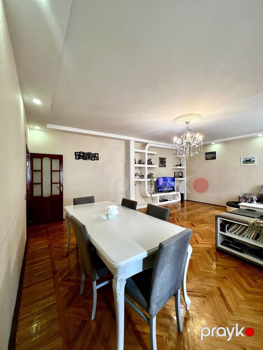 Satılır 5 otaqlı köhnə tikili 110 m² — Mənzil, Bakı (6)
