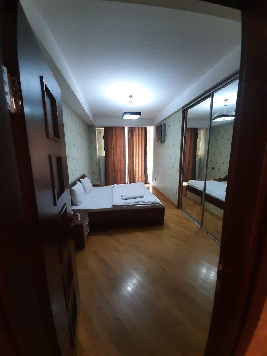 İcarəyə verilir 4 otaqlı yeni tikili 211 m² — Mənzil, Bakı (5)