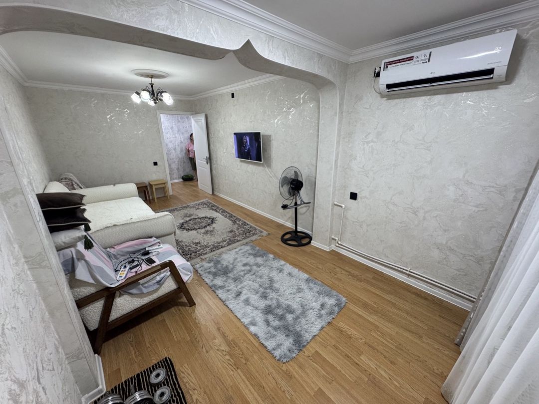 Satılır 2 otaqlı köhnə tikili 55 m² — Mənzil, Bakı (2)