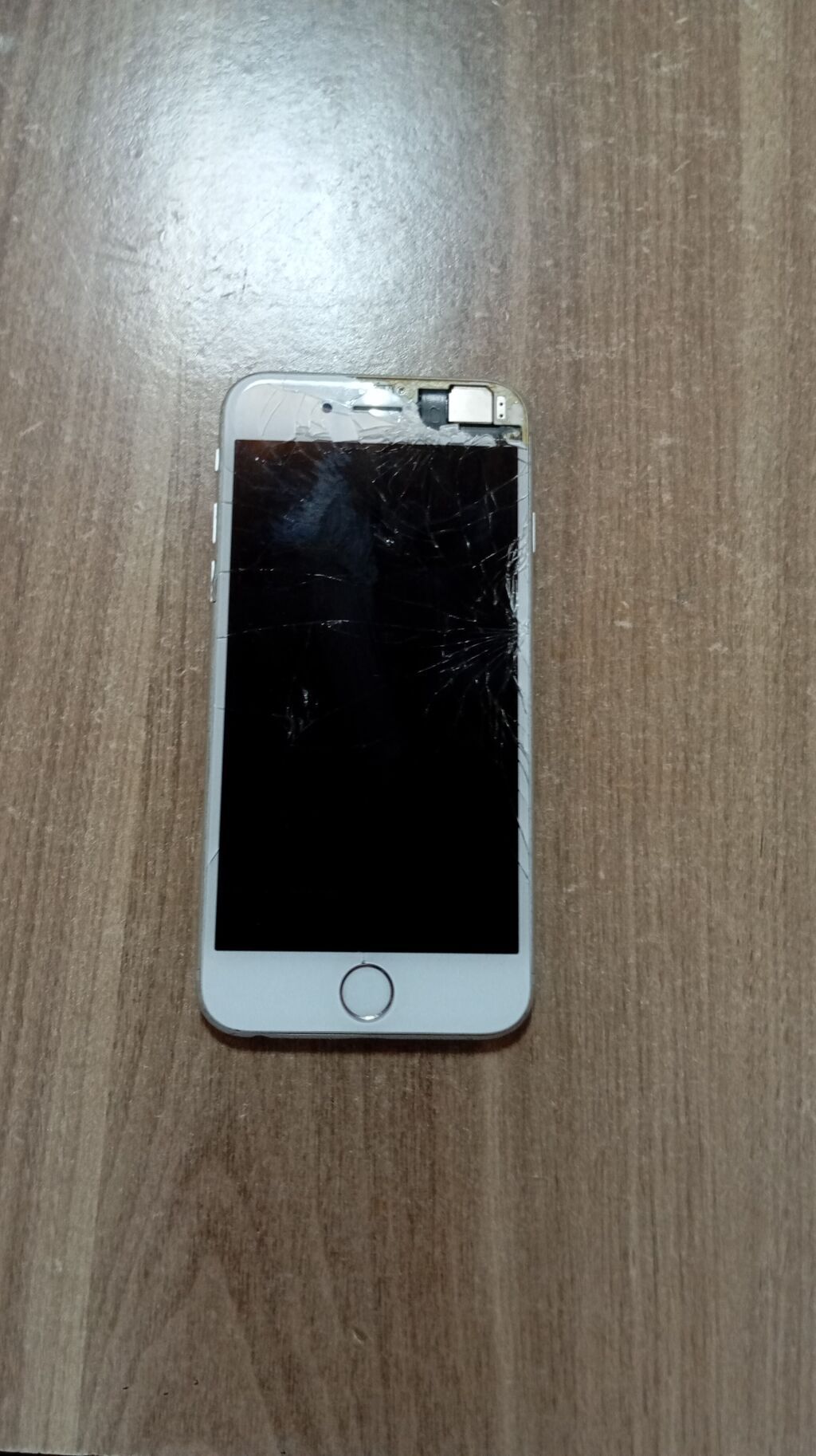 IPhone 6, 16 GB, Gümüşü, Qırıq