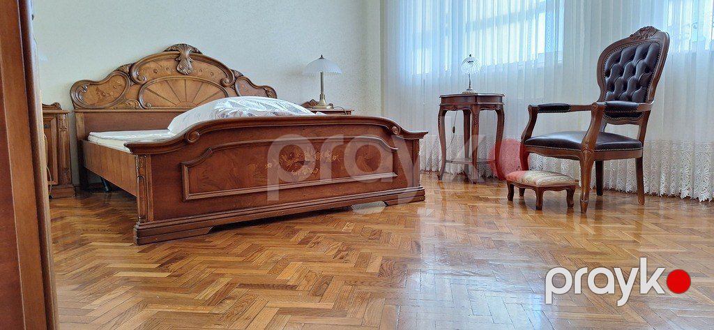 Satılır 4 otaqlı köhnə tikili 145 m² — Mənzil, Bakı (9)