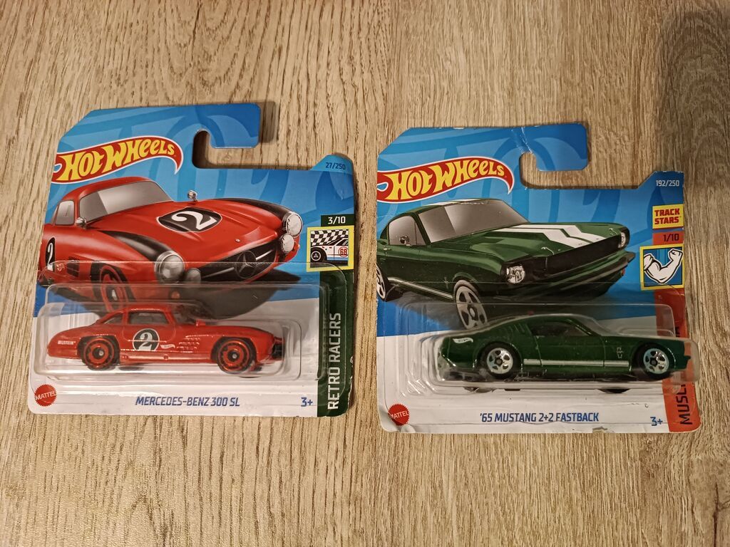 Hot Wheels die-cast model avtomobilları – 1:64 skala İkisi bir arada