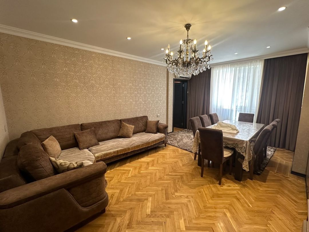 Satılır 4 otaqlı köhnə tikili 120 m² — Mənzil, Bakı (2)